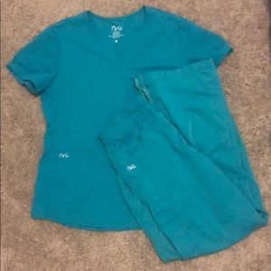 NRG by Barco Scrub Set